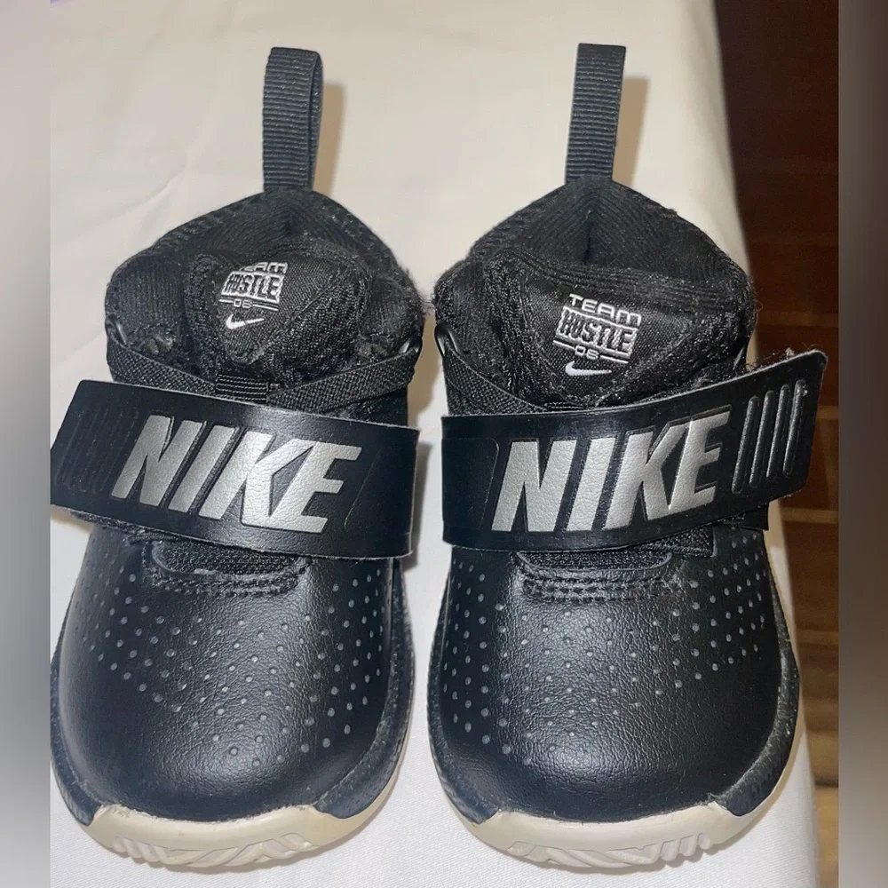 Nike 4C unisex black baby shoe Velcro